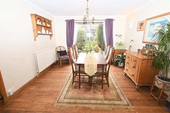 3 bed Semi-Detached for sale Image 7