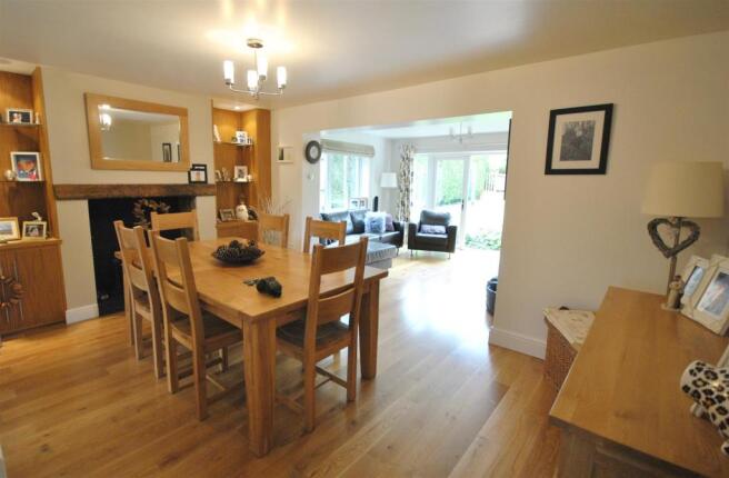 dining room.JPG