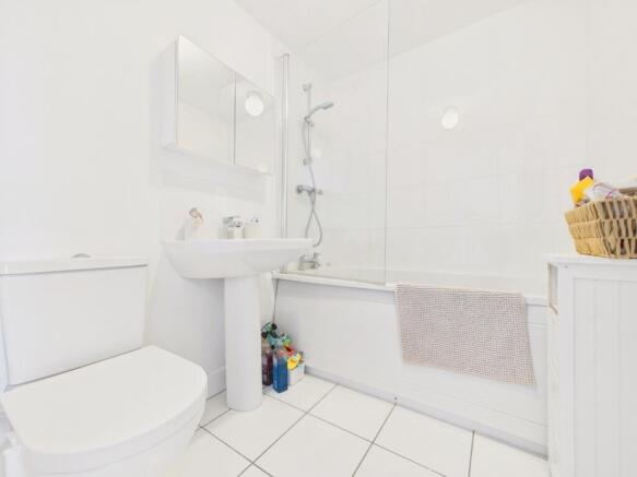3 bed Terraced for sale Image 7