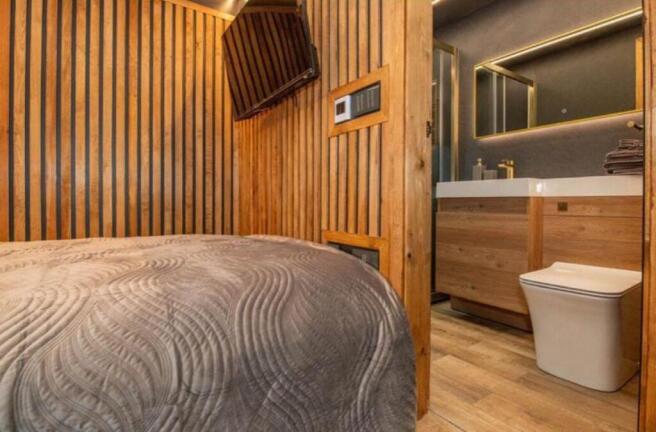 Annexe Bedroom 1