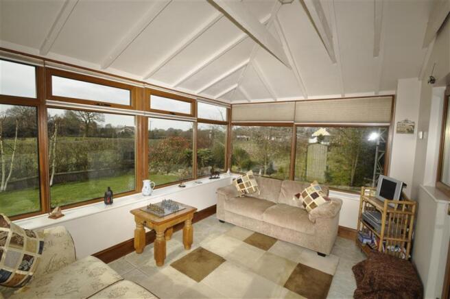 GARDEN ROOM