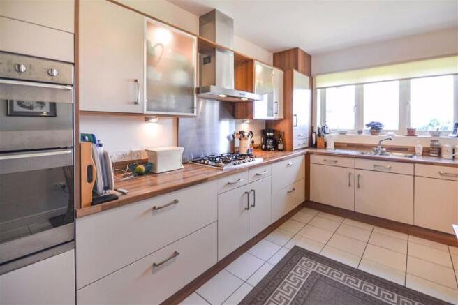 BREAKFAST KITCHEN
