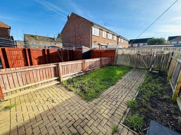 2 bed Terraced for sale Image 10