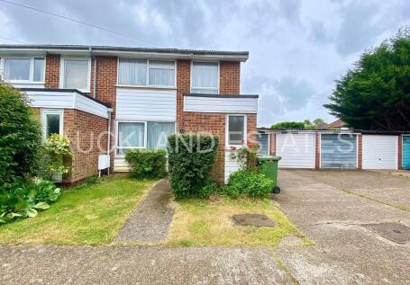 Bearwood Close, Potters Bar