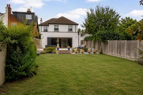 Pondcroft Road, Knebworth