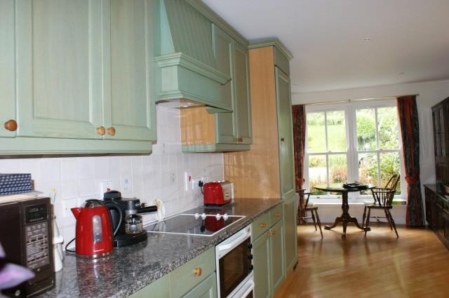 Kitchen/b'fst Room