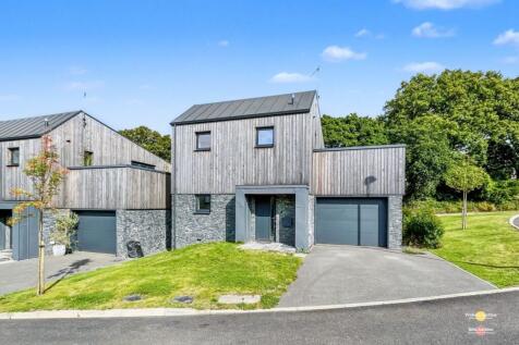 30 The Green, Goldenbank, Falmouth, Cornwall, TR11 5PR