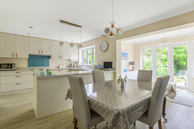 Kitchen/Dining Room