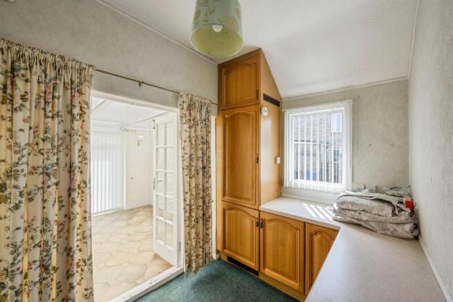 2 bed Detached Bungalow for sale Image 6