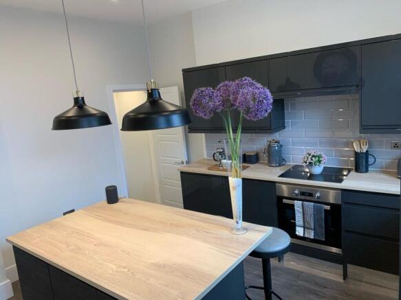 1 bed House Share to rent Image 7