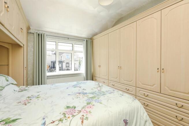 3 bed Semi-Detached for sale Image 11