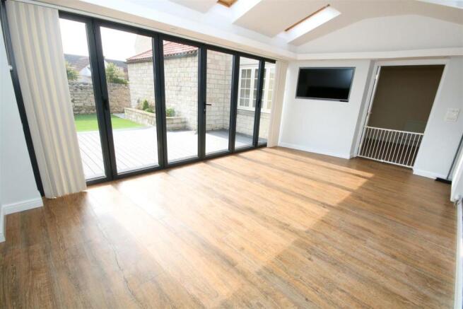 SUN ROOM