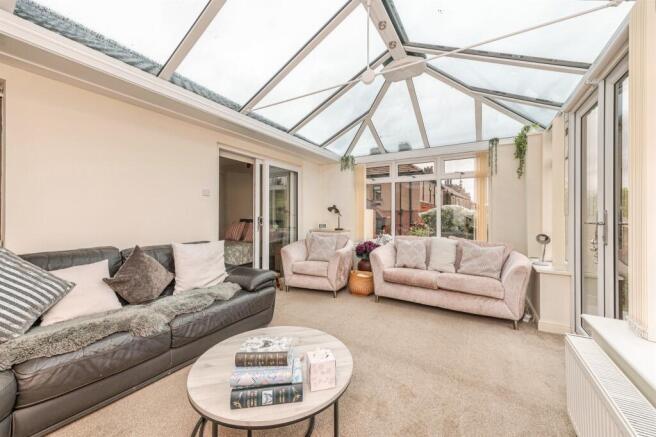 3 bed Detached Bungalow for sale Image 9