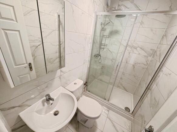 5 bed Terraced to rent Image 7