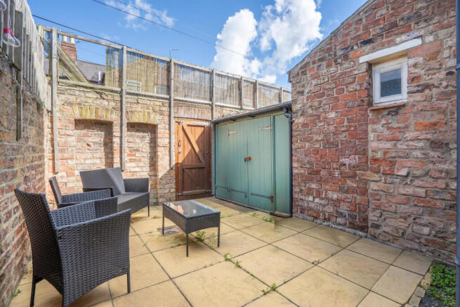 3 bed Terraced for sale Image 10