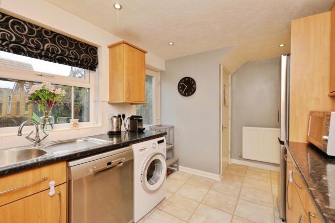 3 bed Detached for sale Image 6