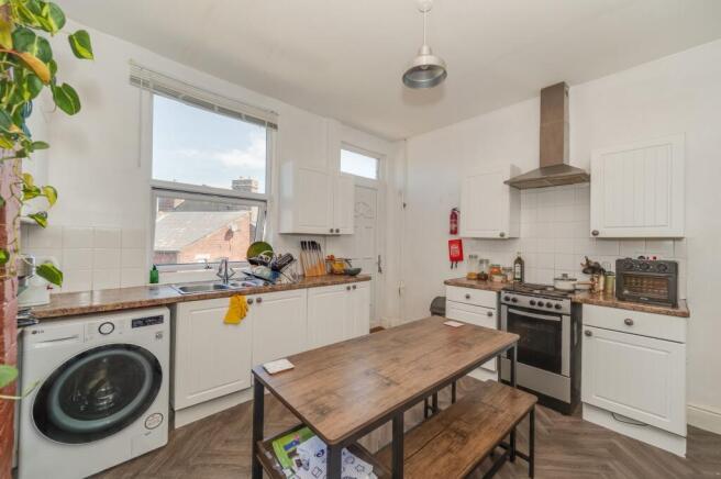 KITCHEN/DINER AND LIVING ROOM
