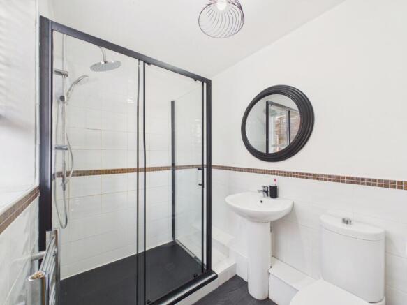 2 bed Semi-Detached for sale Image 10