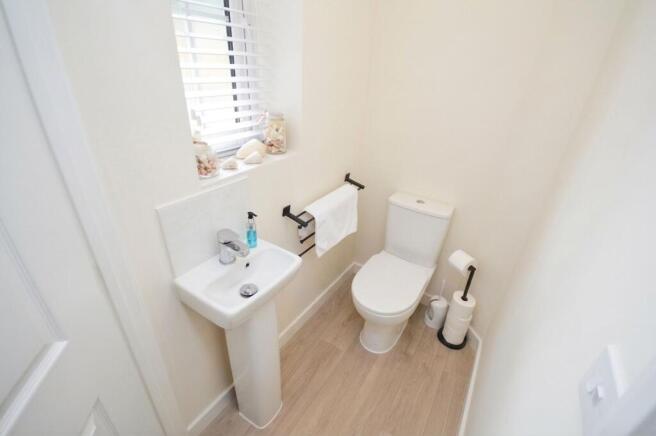 4 bed Terraced for sale Image 4