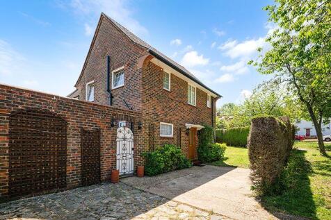 Downland Close, Epsom, Surrey, KT18 5SQ