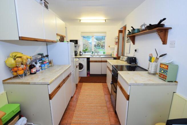 KitchenKitchen Dinin