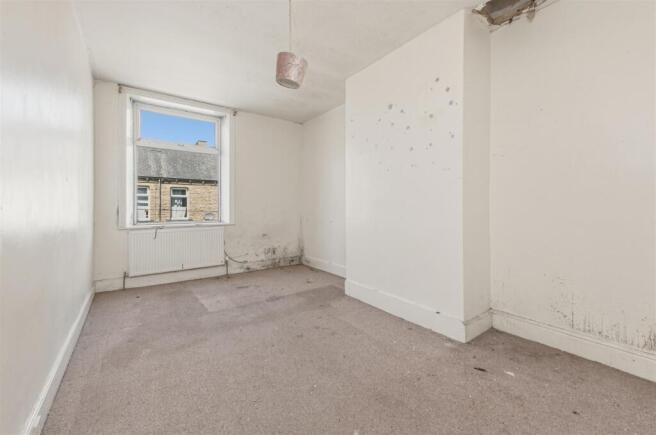2 bed Terraced for sale Image 12