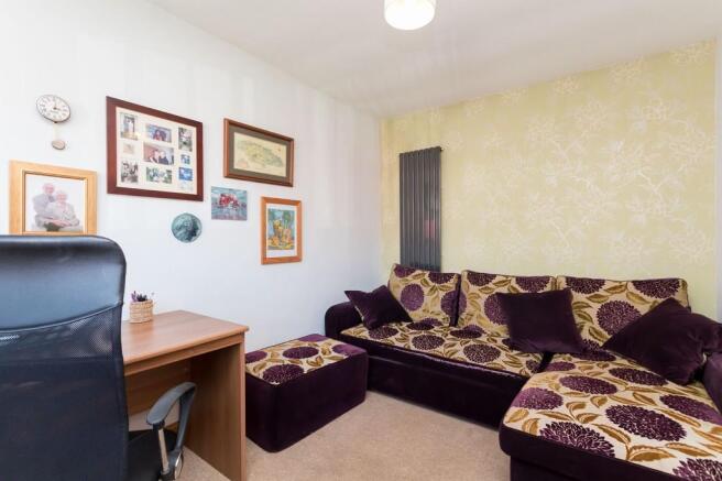 Bedroom 5/Office