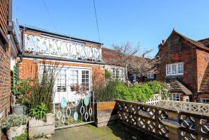 34 Dean House, Tarrant Street, Arundel BN18 9DJ