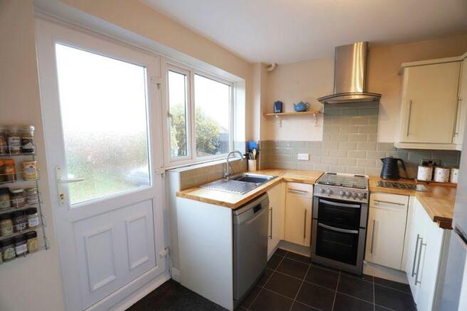 Kitchen 01