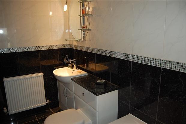 en suite bathroom view 2