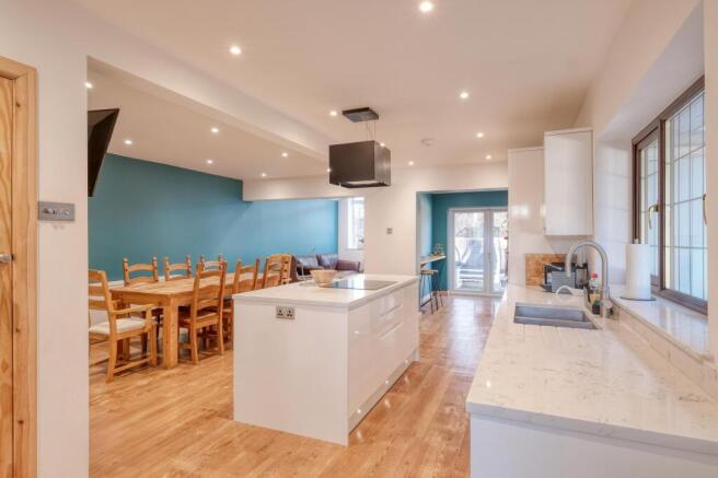 Lounge / Kitchen / Diner