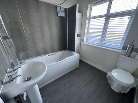 1 bed Flat to rent Image 6