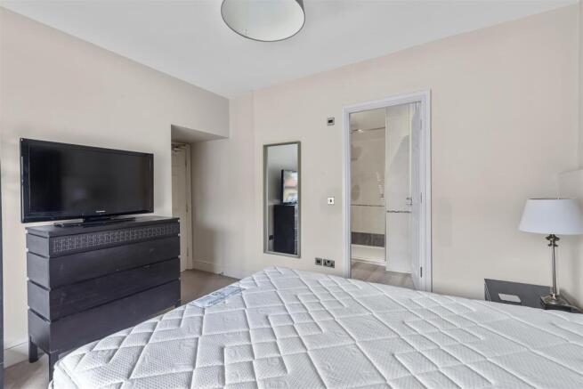 1 bed Apartment for sale Image 9