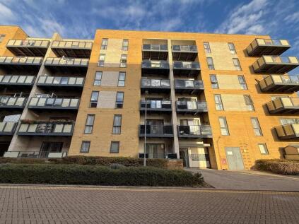 Beach House, Barking