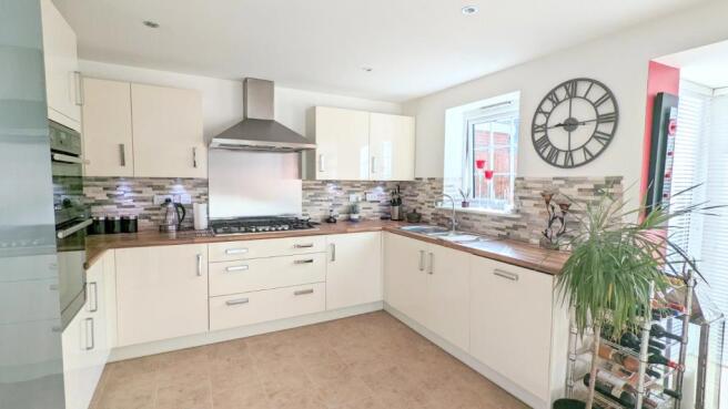 Kitchen Diner