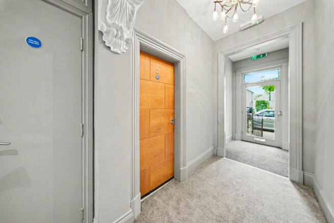 1 bed Flat for sale Image 12