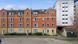 Flat 2, 28, Poplar Lane, South Leith, Edinburgh EH6 7HD