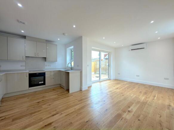 Living Room/Dining Room/Kitchen (1)