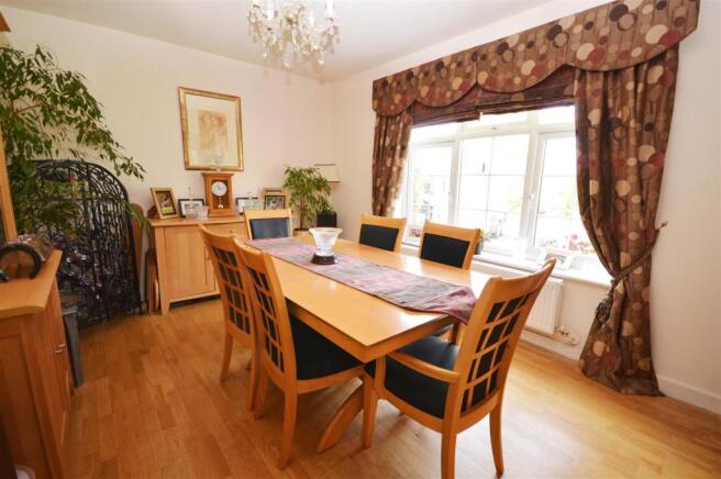 Dining Room.JPG