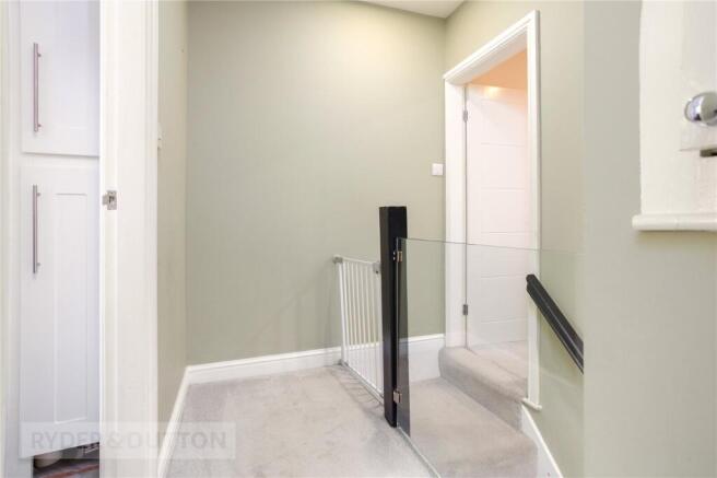 4 bed Semi-Detached for sale Image 12