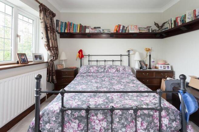 BEDROOM 2