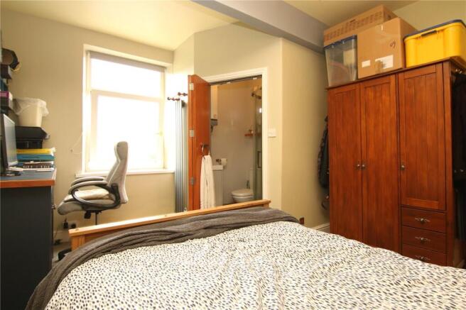 5 bed Terraced for sale Image 5