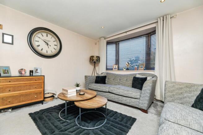 3 bed Semi-Detached for sale Image 7