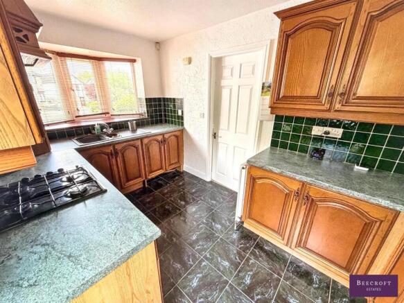 3 bed Detached Bungalow for sale Image 4