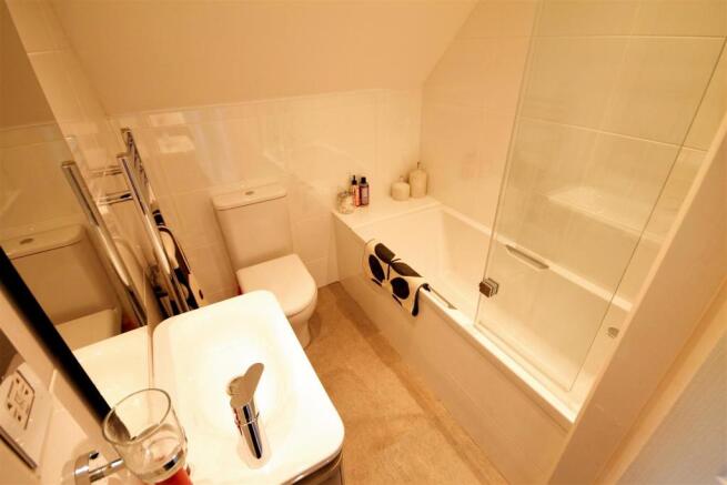 En-suite Bathroom