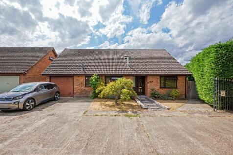 Greenvale Gardens, Gillingham, ME8