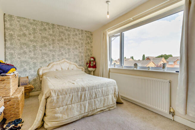 3 bed Semi-Detached for sale Image 11