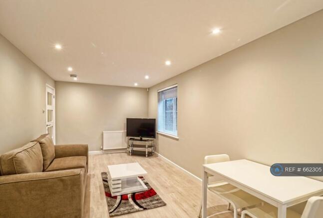 Lounge 3