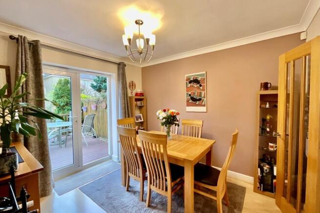 4 bed Detached for sale Image 6