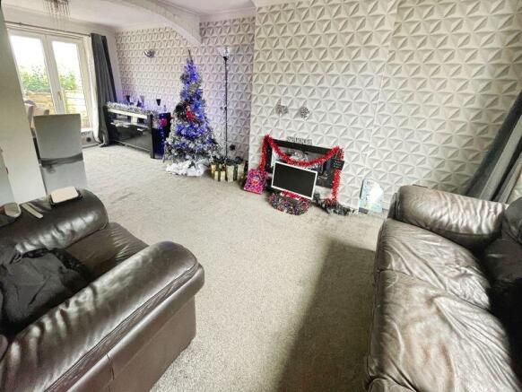 Lounge / Dining Room